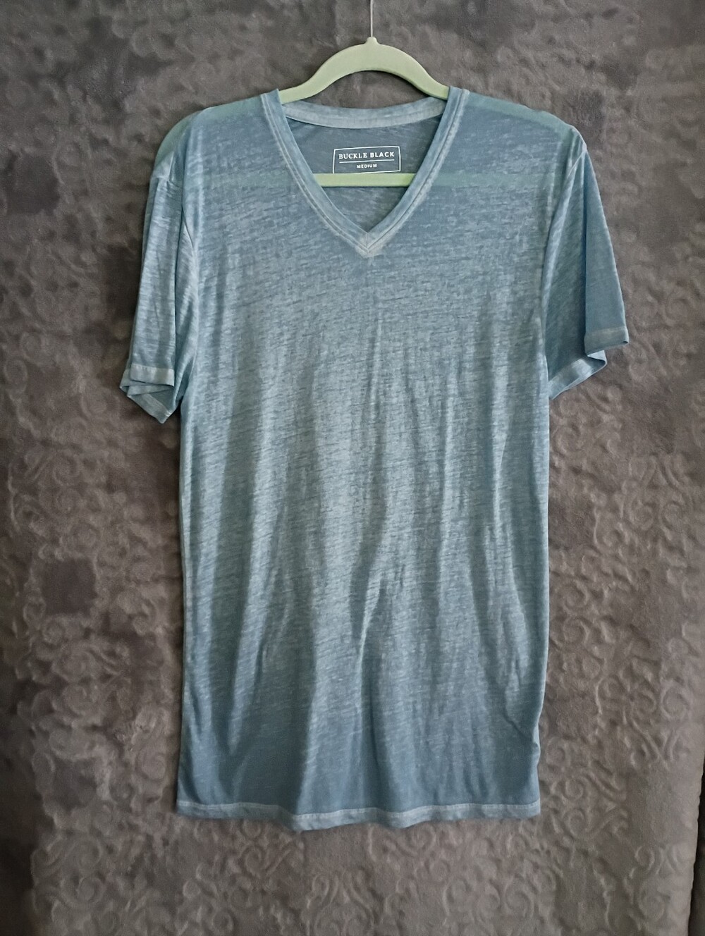 Buckle Black Tee